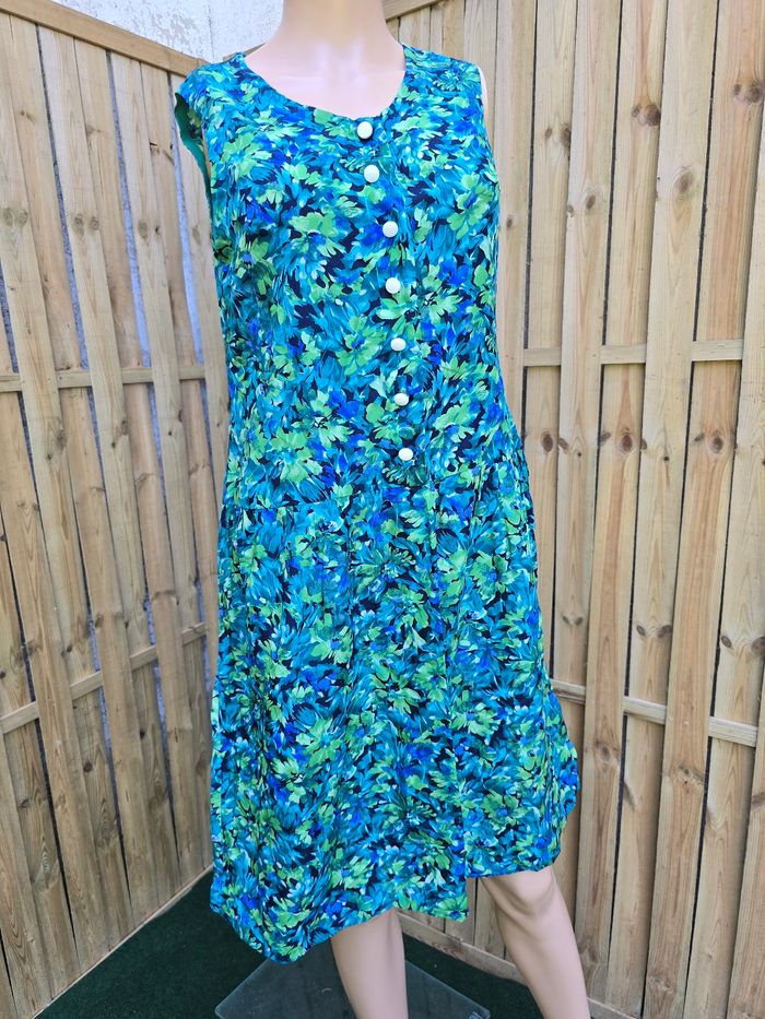 Robe fleurie 🍒fait main Vintage 70🍒taille voir mesures - photo numéro 2