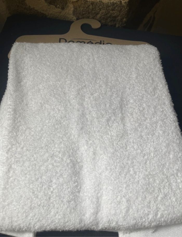 Serviette Domedia 50 x 100 cm Neuf - photo numéro 6