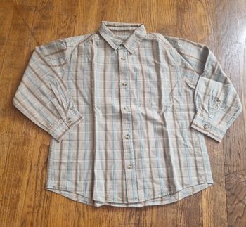 chemise manche longue garçon kiabi beige et bleu à carreaux taille 5 ans