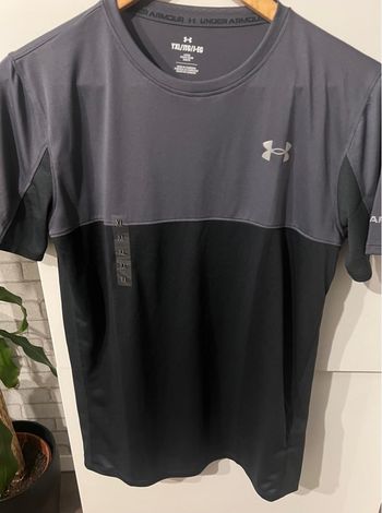 T-shirt de sport Under Armour original, neuf sans étiquette  
