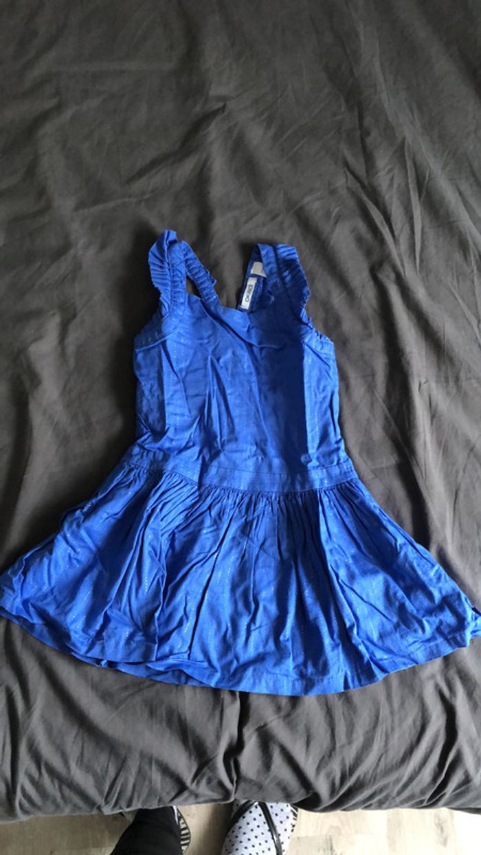 Robe bleue