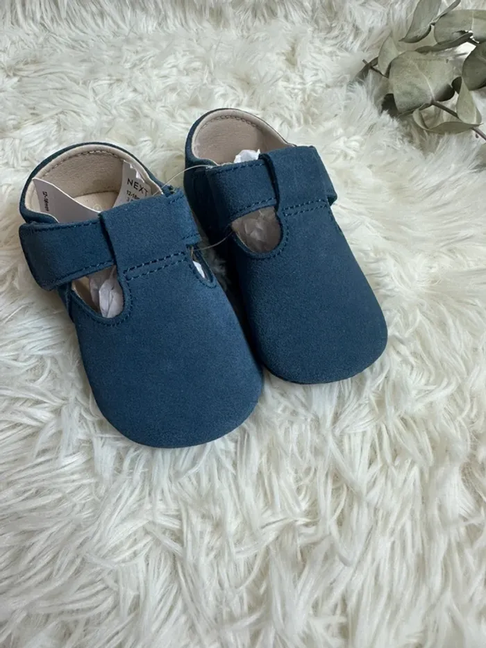 Paire de chaussures bleu Next taille 19 - photo numéro 2