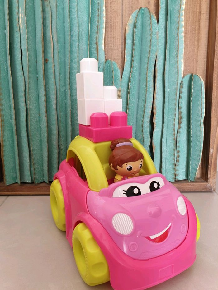 Voiture briques - photo numéro 2