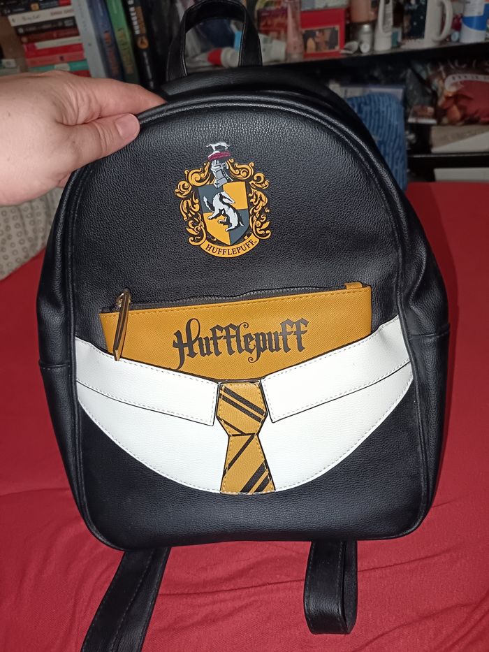 Sac à dos hufflepuff avec sa pochette