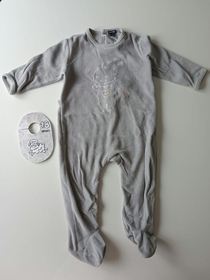 9 pyjamas 18 mois - photo numéro 6