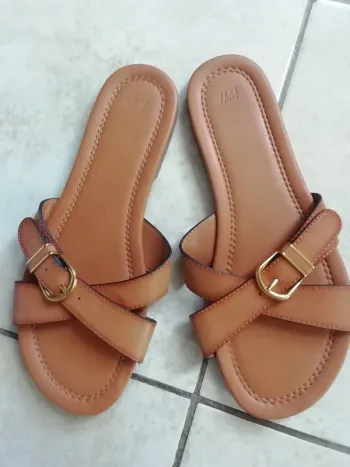Mules plates H&M Taille 39 Comme neuves!