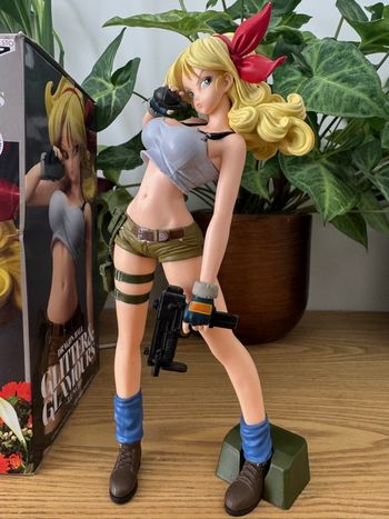 Lunch machine Gun dragon ball z Glitter and glamour avec boite