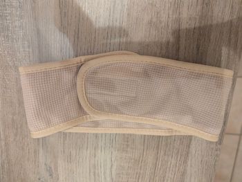 Vend bandeau de maquillage. Scratch pour adapter la taille 
En très bon état, peu servi