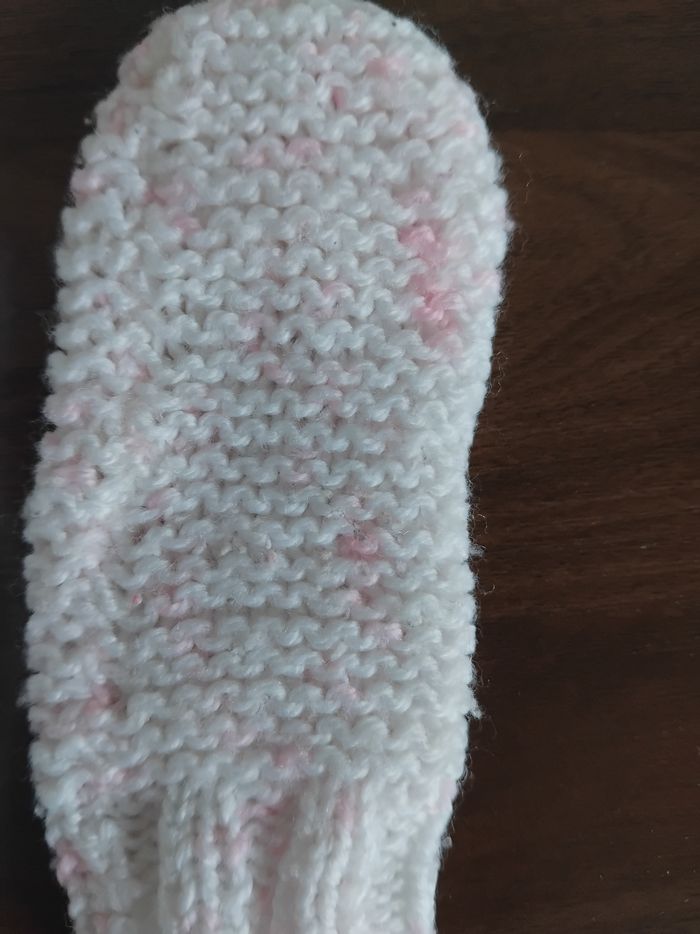 Chaussettes ou moufles pour les mains de bébé 0/3 mois - photo numéro 6