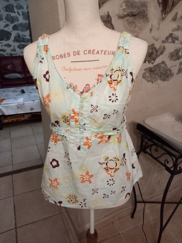 Top à fleurs