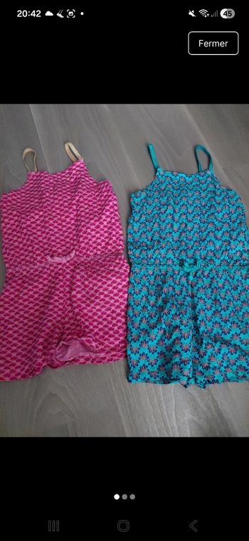 Lot de deux combinaisons d été neuve jamais porté taille 5 ans
