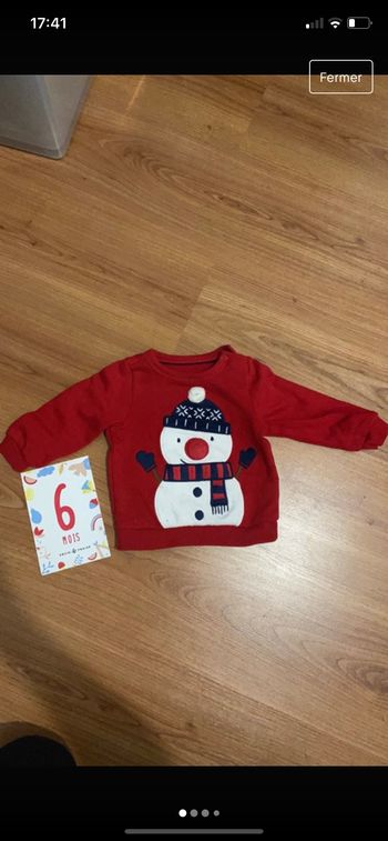 Sweat rouge C&A 6-9 mois