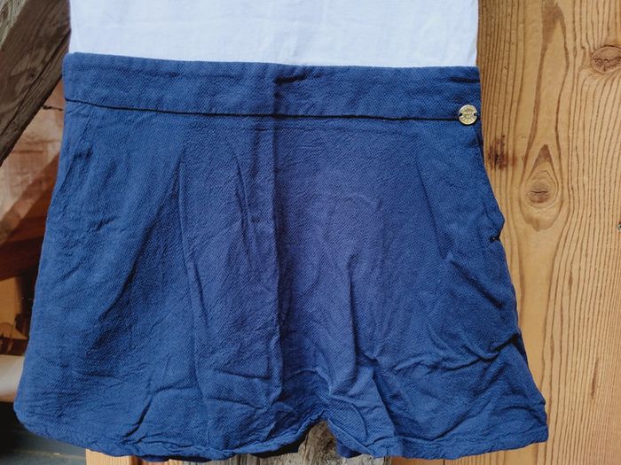 Très belle robe 👗 IKKS simple, blanche et bleue, 6 ans - photo numéro 3