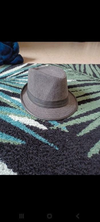 Chapeau