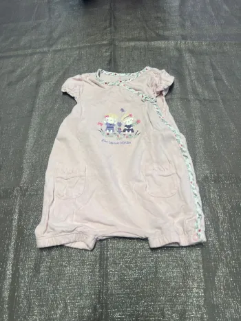 Combishort taille 9 mois
