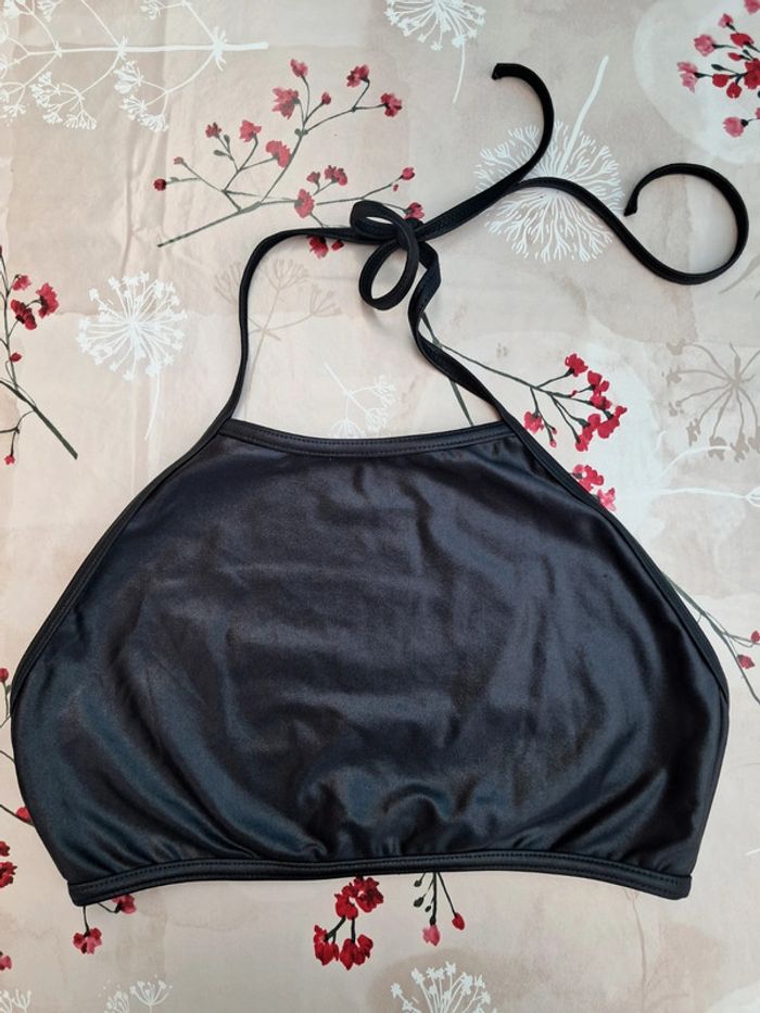 Très joli haut de maillot de bain / sport aquatique noir - T38-40