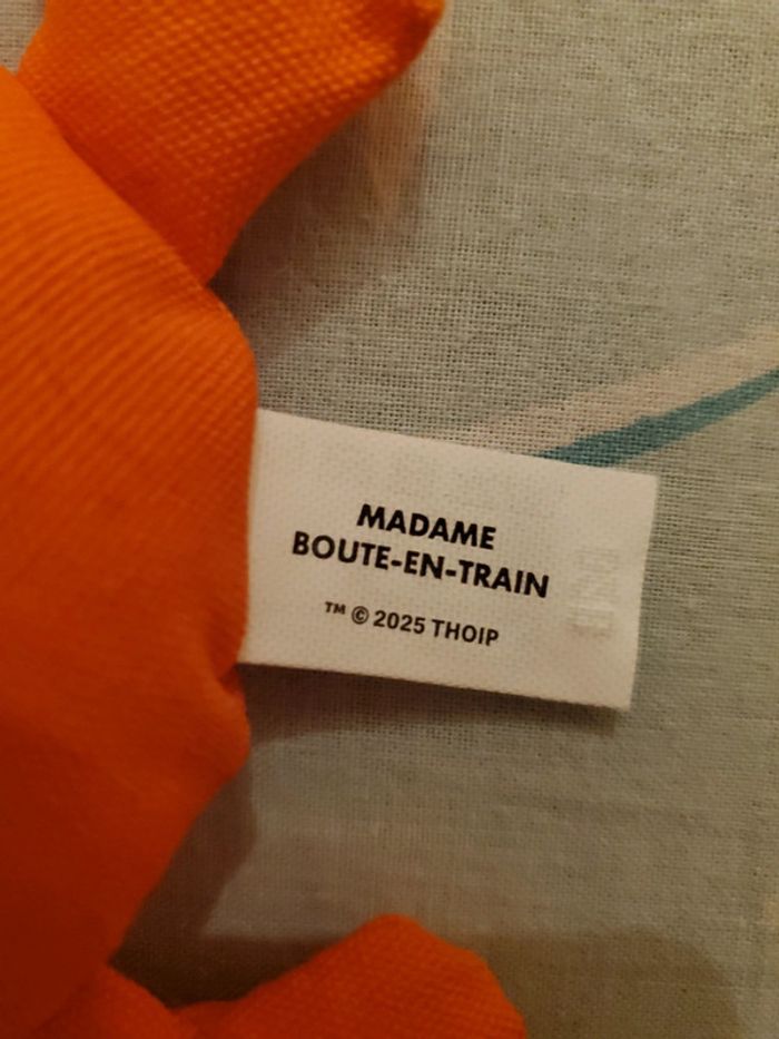 Madame boute en train - photo numéro 3