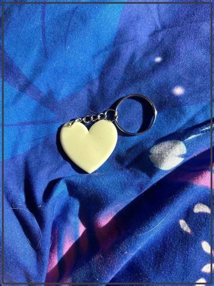 Porte clef cœur blanc