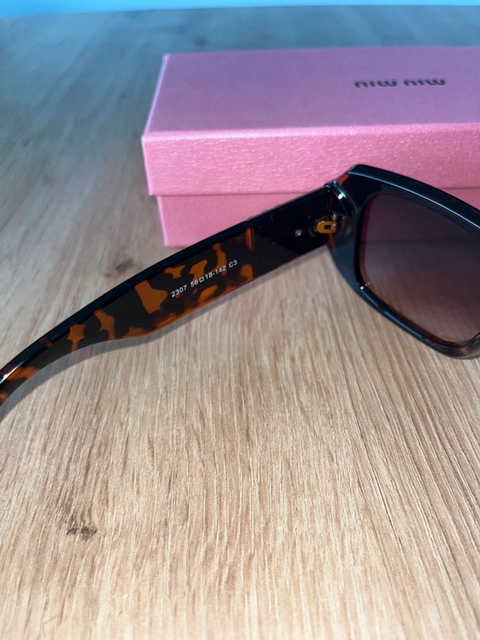 Lunettes de soleil , Miuuu Miuuu , femmes , neuves - photo numéro 3