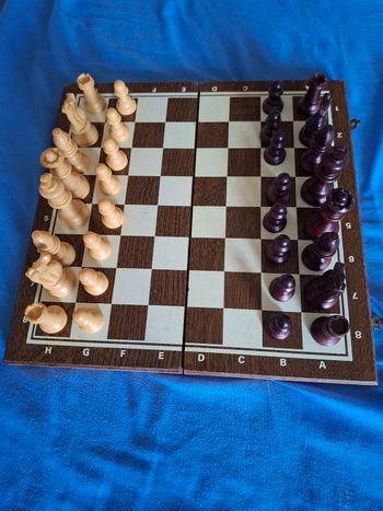 Jeu d'échecs coffret bois