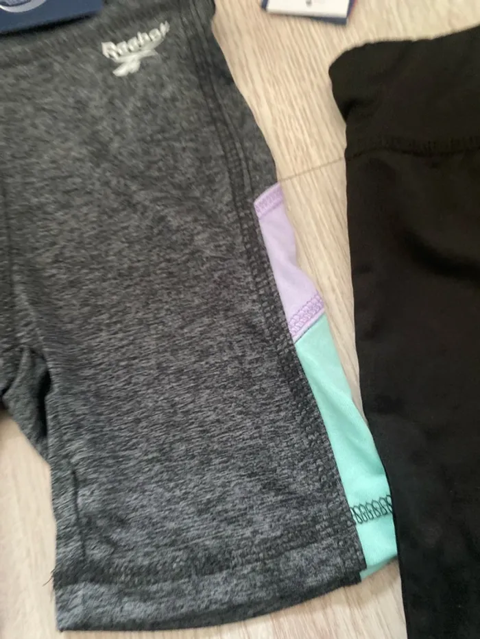 Lot de 2 shorts cyclistes Reebok taille 4 5 ans Neufs - photo numéro 5