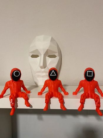 Lot de trois soldats squid game impression 3 D