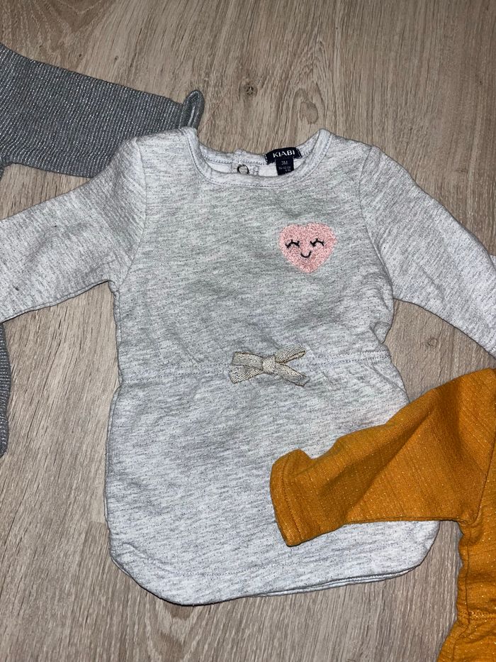 Robes 3 mois - photo numéro 3