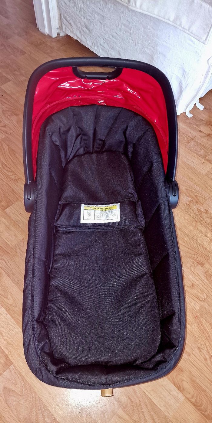 Nacelle looping auto"go rouge "neuve dans son carton d'origine (Jamais déballée) - photo numéro 10