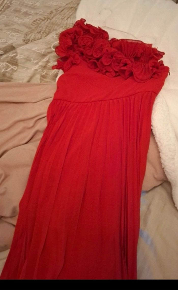 Robe rouge longue - photo numéro 4