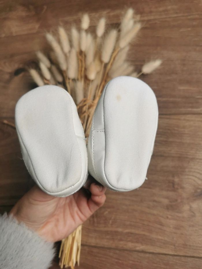 🌺Chaussures basket bebe 3/6mois blanche lacet tape à l'œil - photo numéro 5