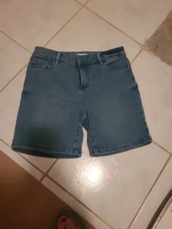 Short en jean taille 38