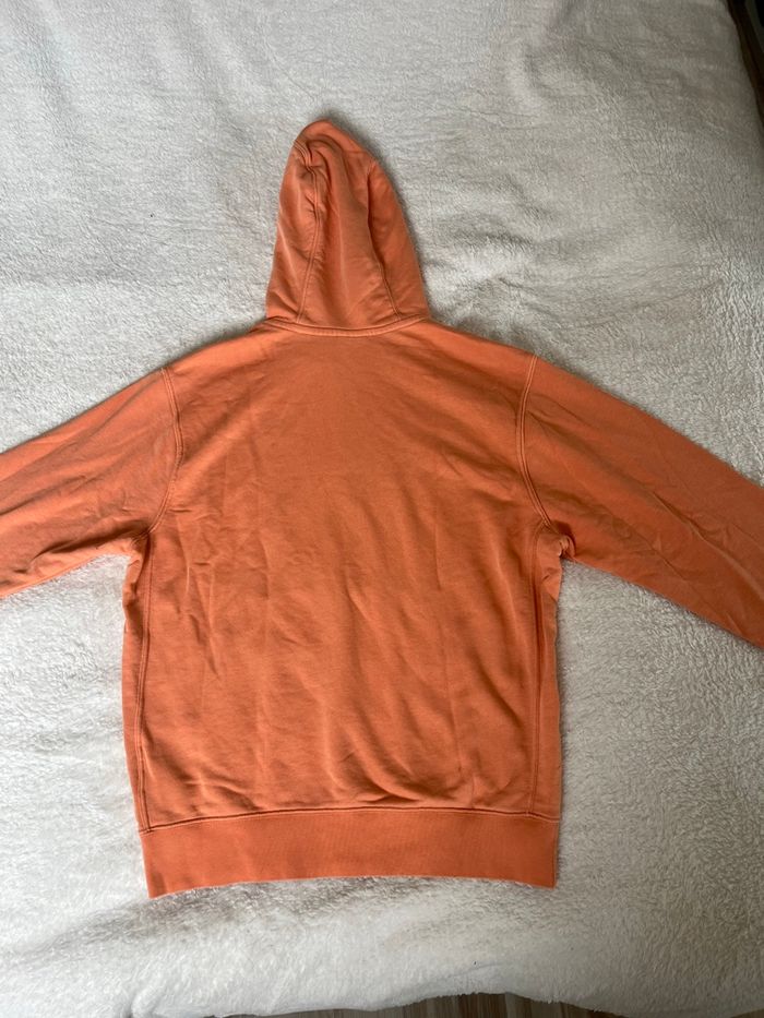 Pull Nike couleur corail - photo numéro 2