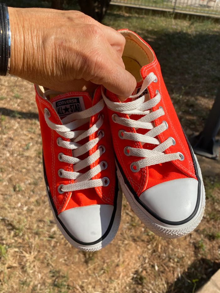 Converse orange 37,5 - photo numéro 3