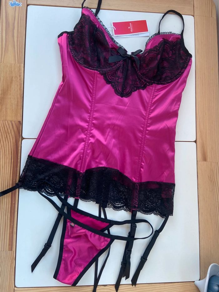 Corset avec string