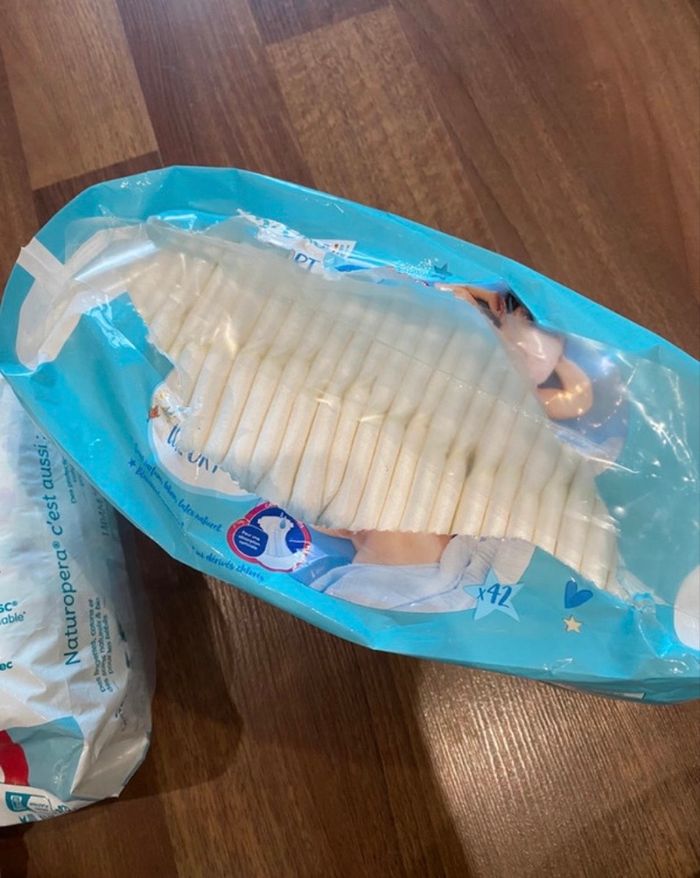 Lot 58 couches taille 2 (3-6kg) carryboo chérubin - photo numéro 3