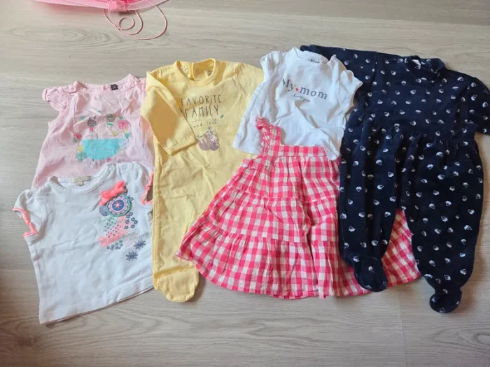Lot 23 vêtements 3 mois fille / toutes marques - photo numéro 3