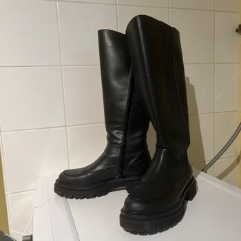 Botte Noir mate