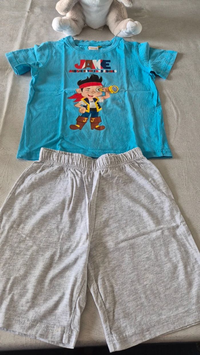 Ensemble jack le pirate disney 4/5 ans