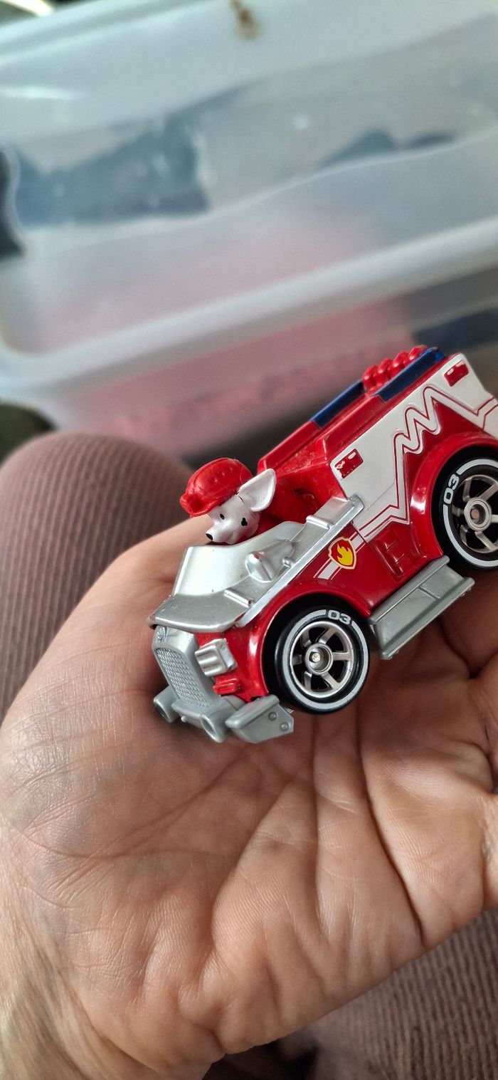 Petite voiture - photo numéro 2