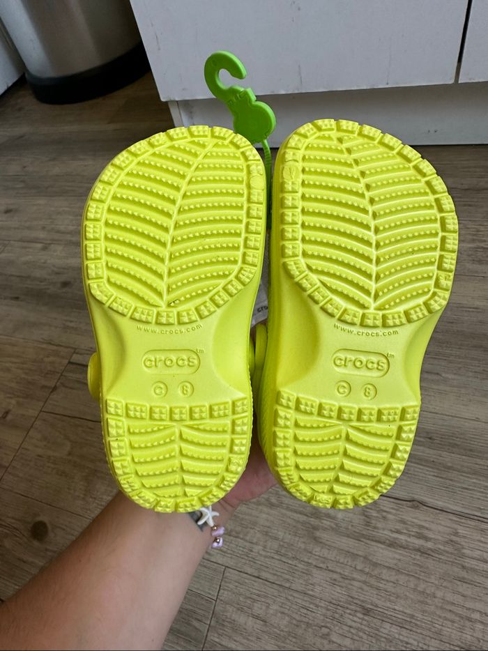 Crocs neuf citrus agrumes jaune C8  taille 24/25 - photo numéro 6