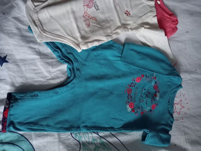 Bodies, pyjama 12 mois - photo numéro 2