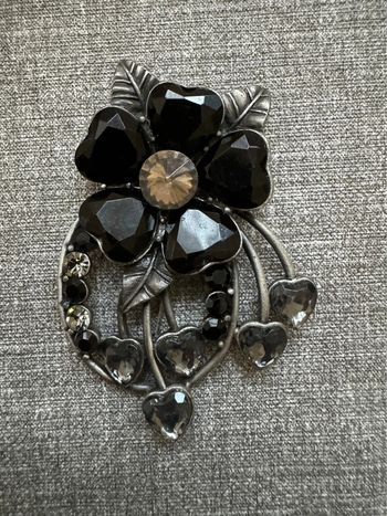 Broche