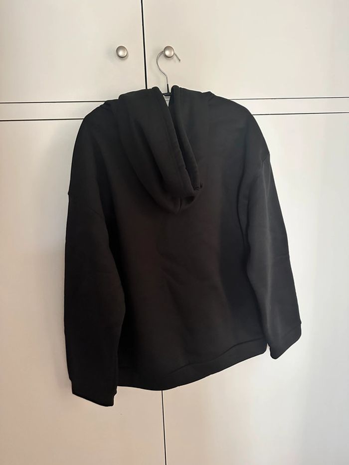 Shein Sweat à capuche noir avec coeur rouge - photo numéro 3
