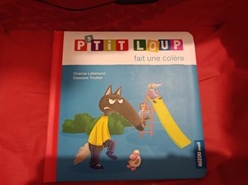 Livre p'tit loup fait une colère