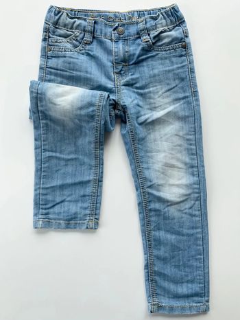 Jeans 👖 garçon. taille 5 ans