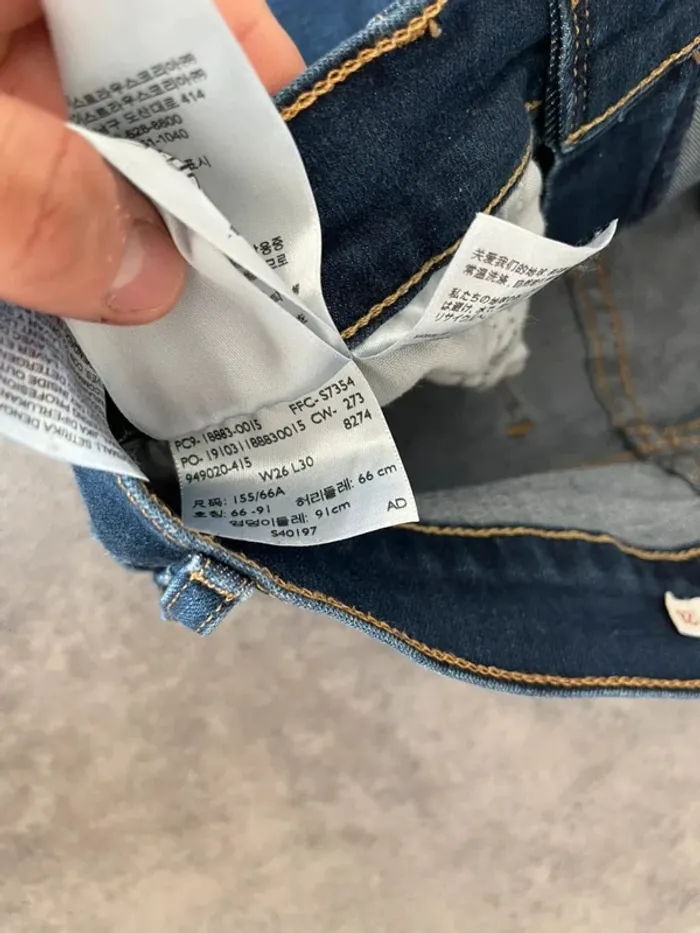 Levi’s 724 High Rise Straight W26 L30 - photo numéro 8