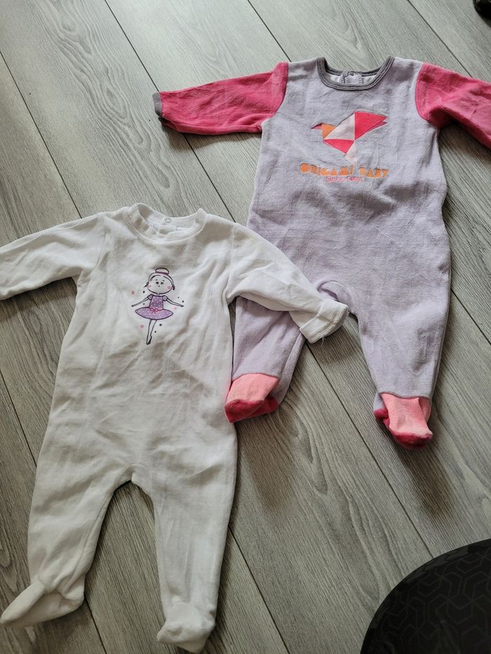 Lot de 2 pyjamas taille 6 mois