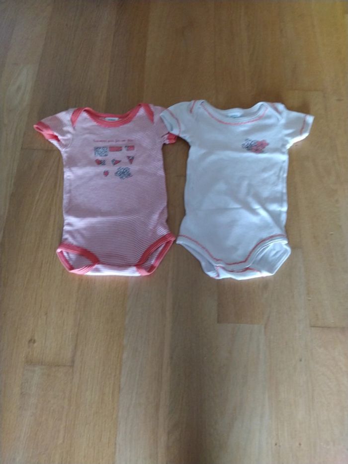 Lot bodies petit bateau 3 mois