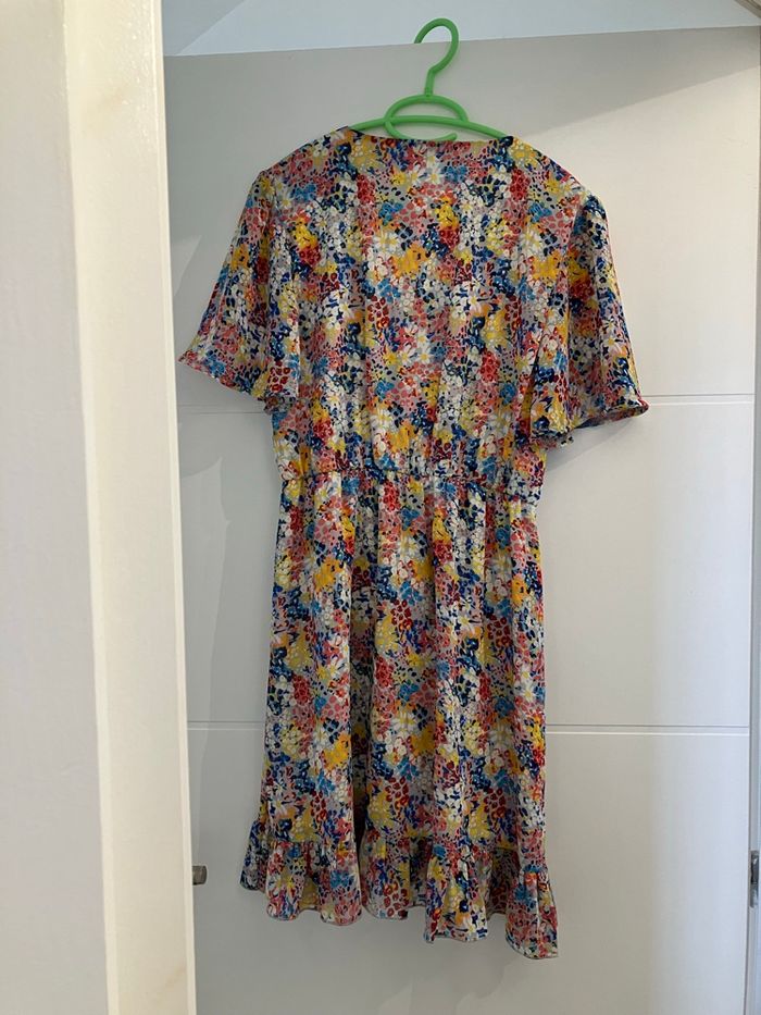 ROBE FLEURIE - photo numéro 2