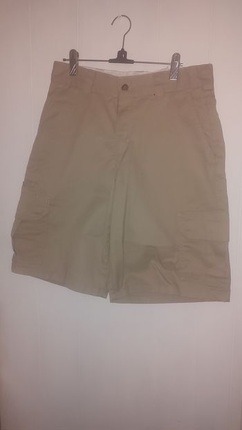 Short cargo beige Dickies – parfait état – taille 30 (équivalent 40 FR)